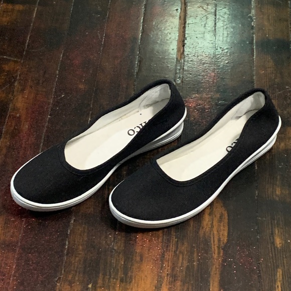 NWOT BNCO Platform/Wedge Flats Size: 9 - Picture 5 of 11